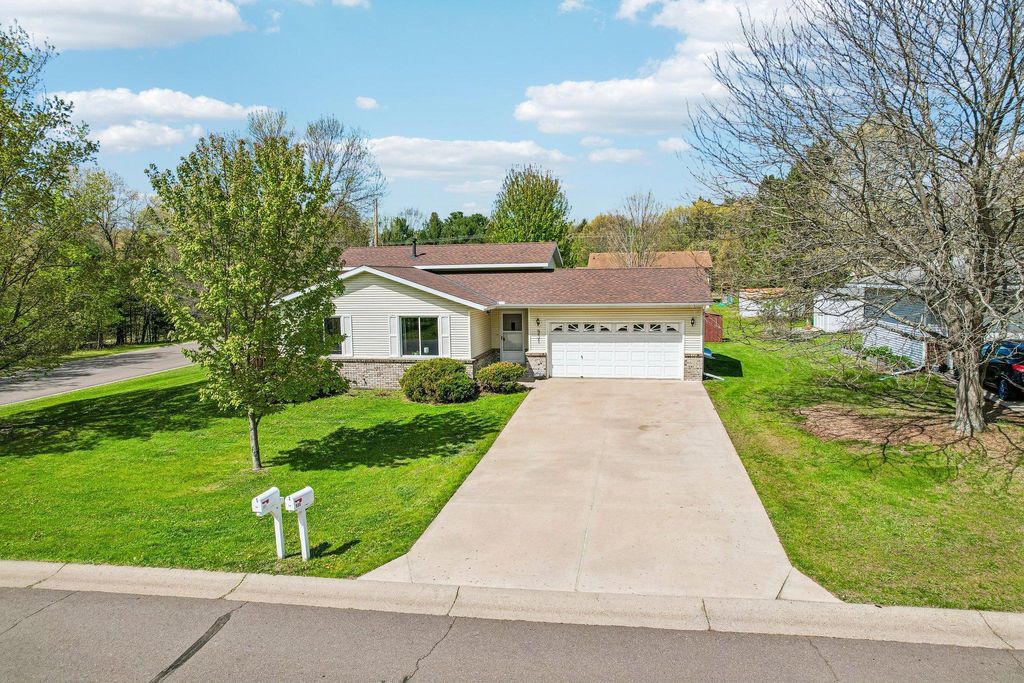 Photo of 931 Chestnut Street, Taylors Falls, MN 55084 (MLS # 7063542)