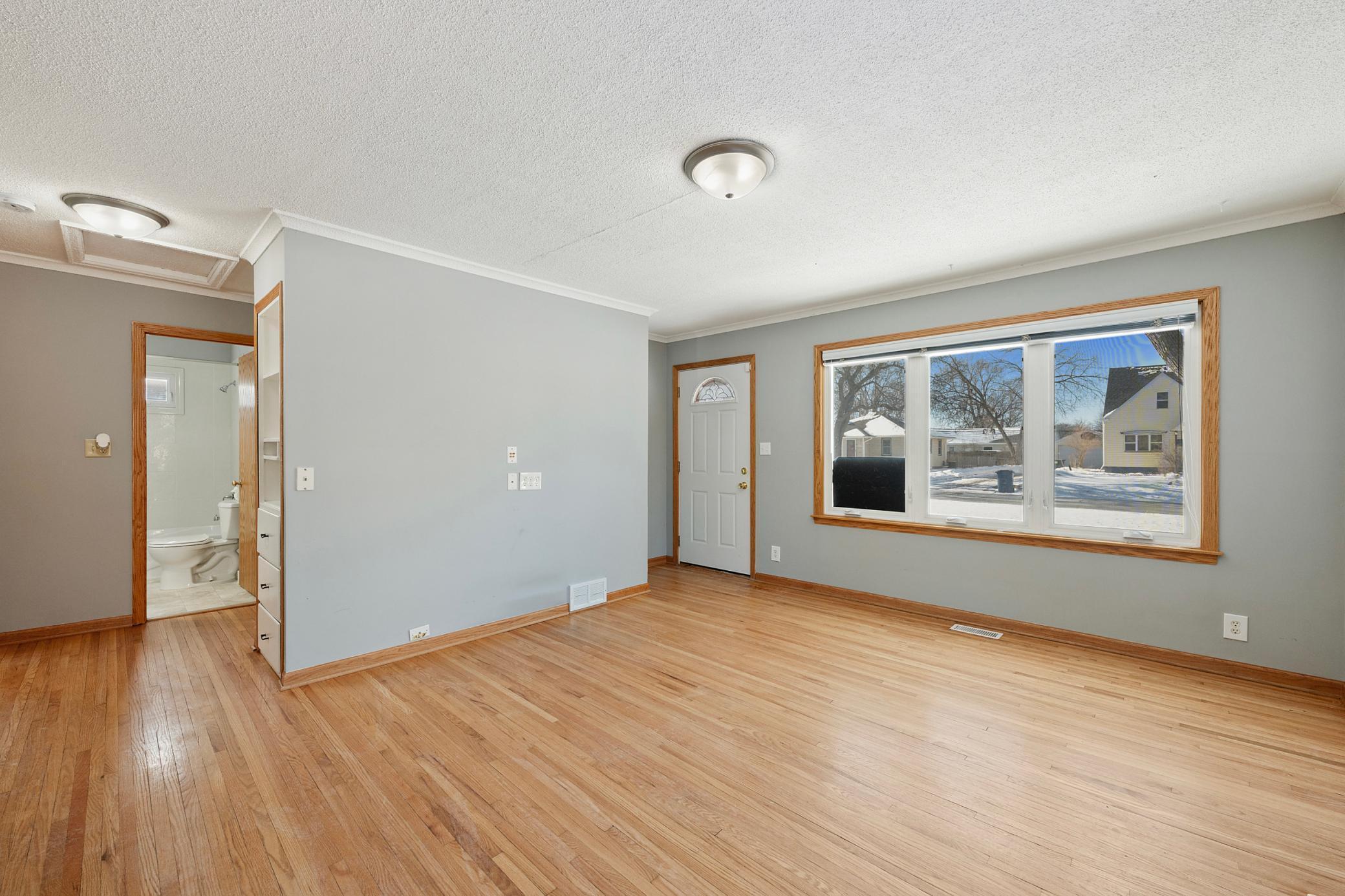 8405 Wentworth Avenue S