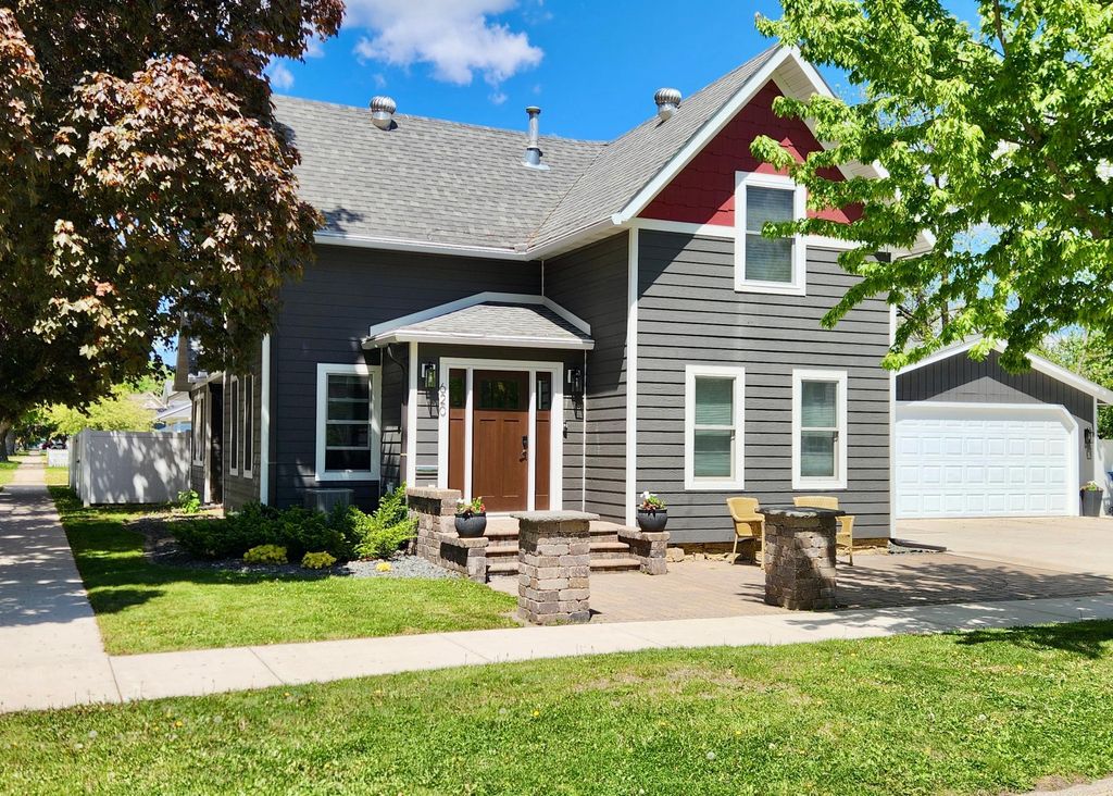 Photo of 620 W Dwelle Street, Lake City, MN 55041 (MLS # 7074137)
