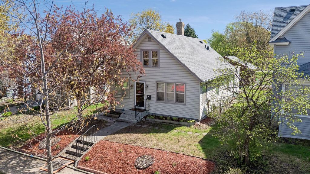 Photo of 3610 Aldrich Avenue N, Minneapolis, MN 55412 (MLS # 7061900)