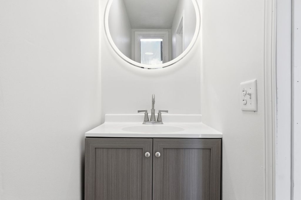 Photo of 323 E 43rd Street, Minneapolis, MN 55409 (MLS # 7045167)