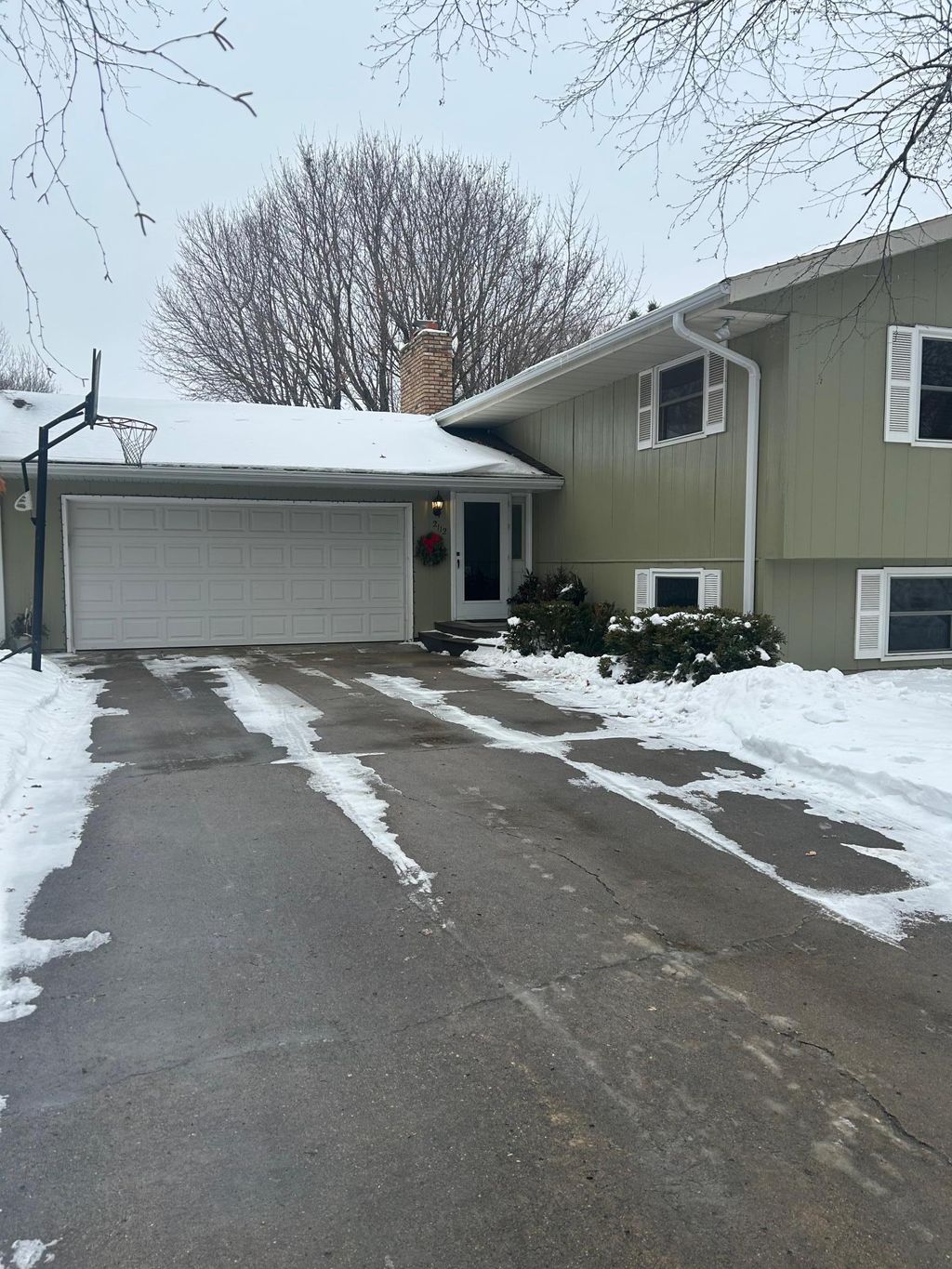 Photo of 2112 8th Street SW, Willmar, MN 56201 (MLS # 7005105)
