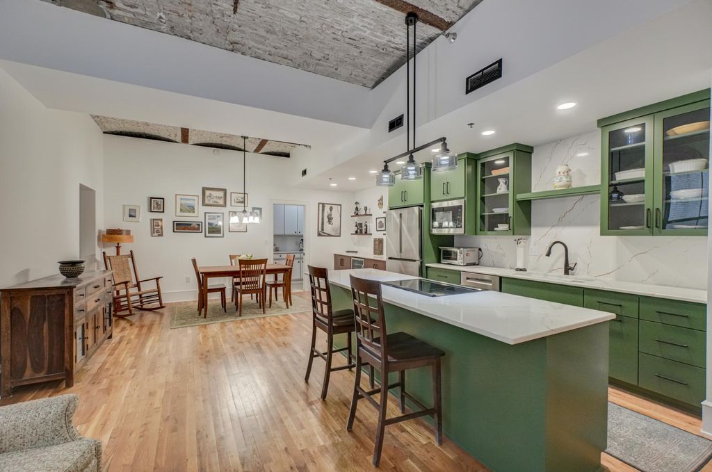 Photo of 300 Wall Street St #307, Saint Paul, MN 55101 (MLS # 7020891)