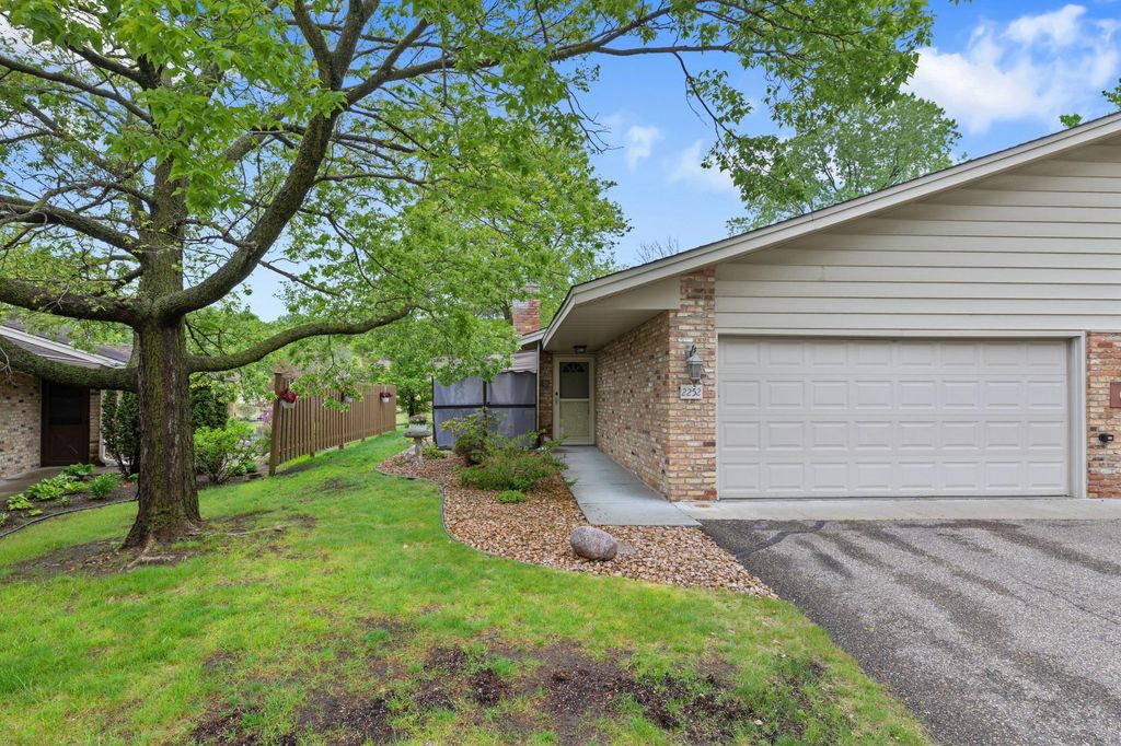 Photo of 2252 Country Lane, Minnetonka, MN 55305 (MLS # 7076676)