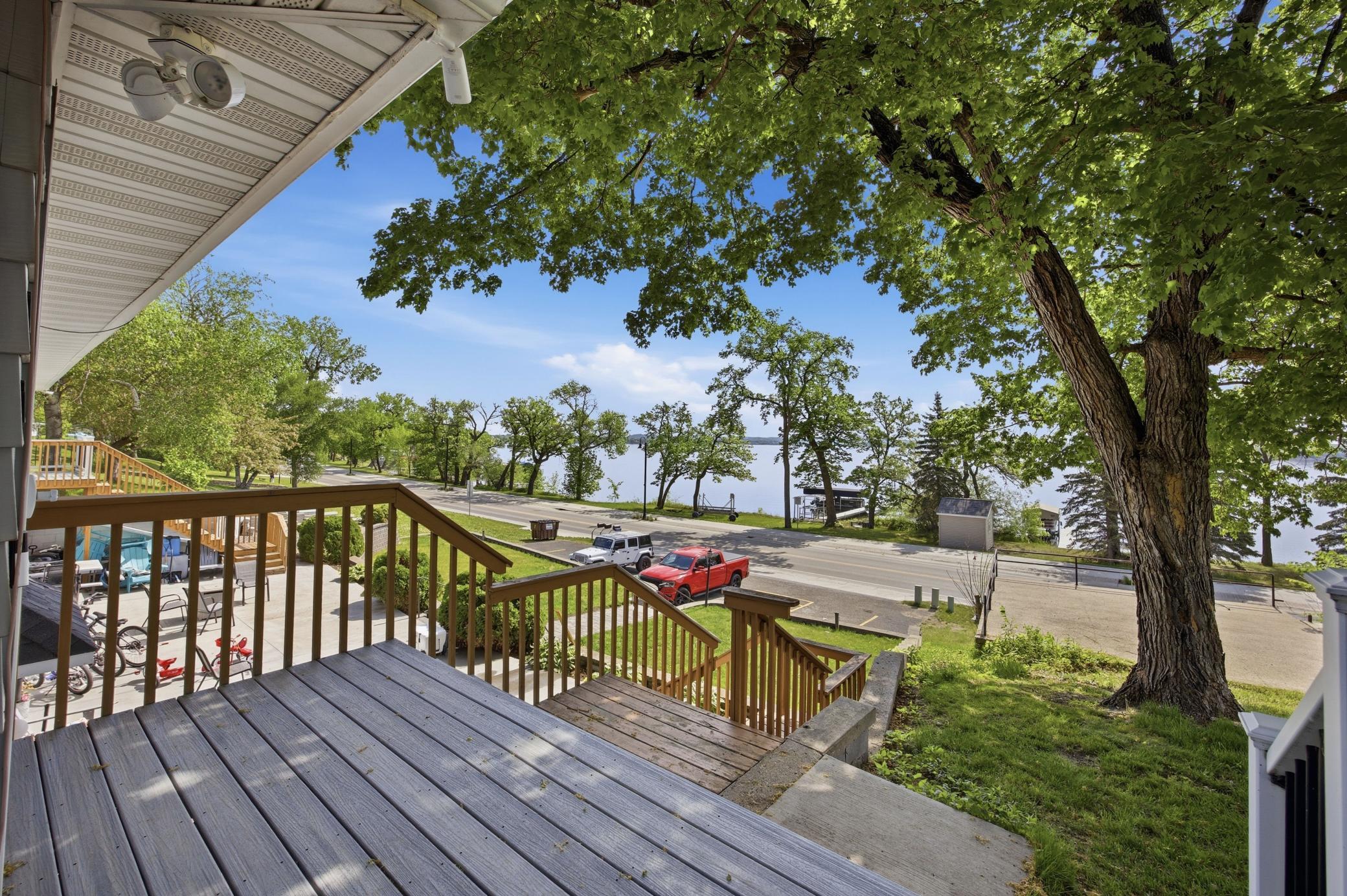 1112 W Lake Drive