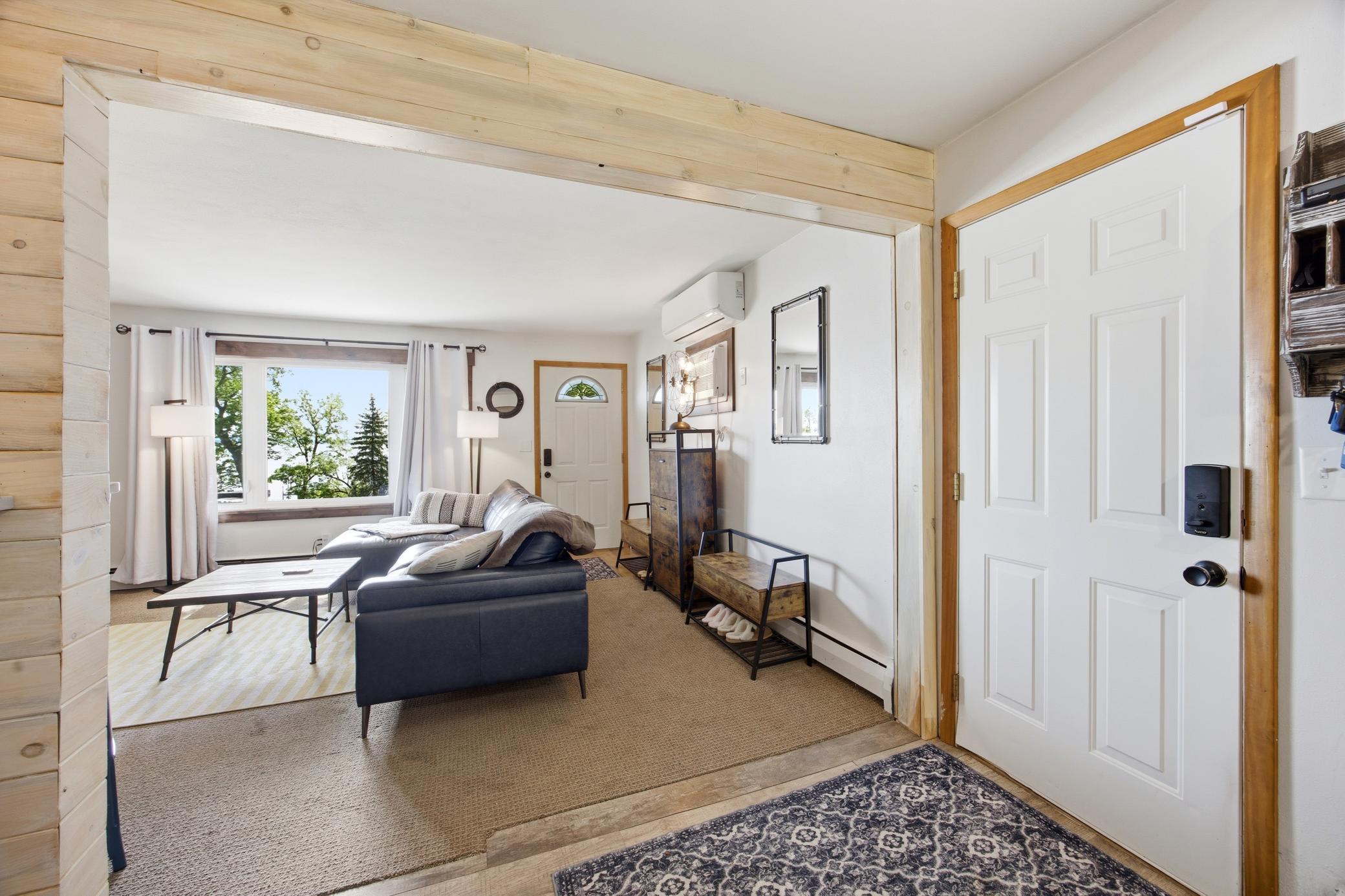 1112 W Lake Drive