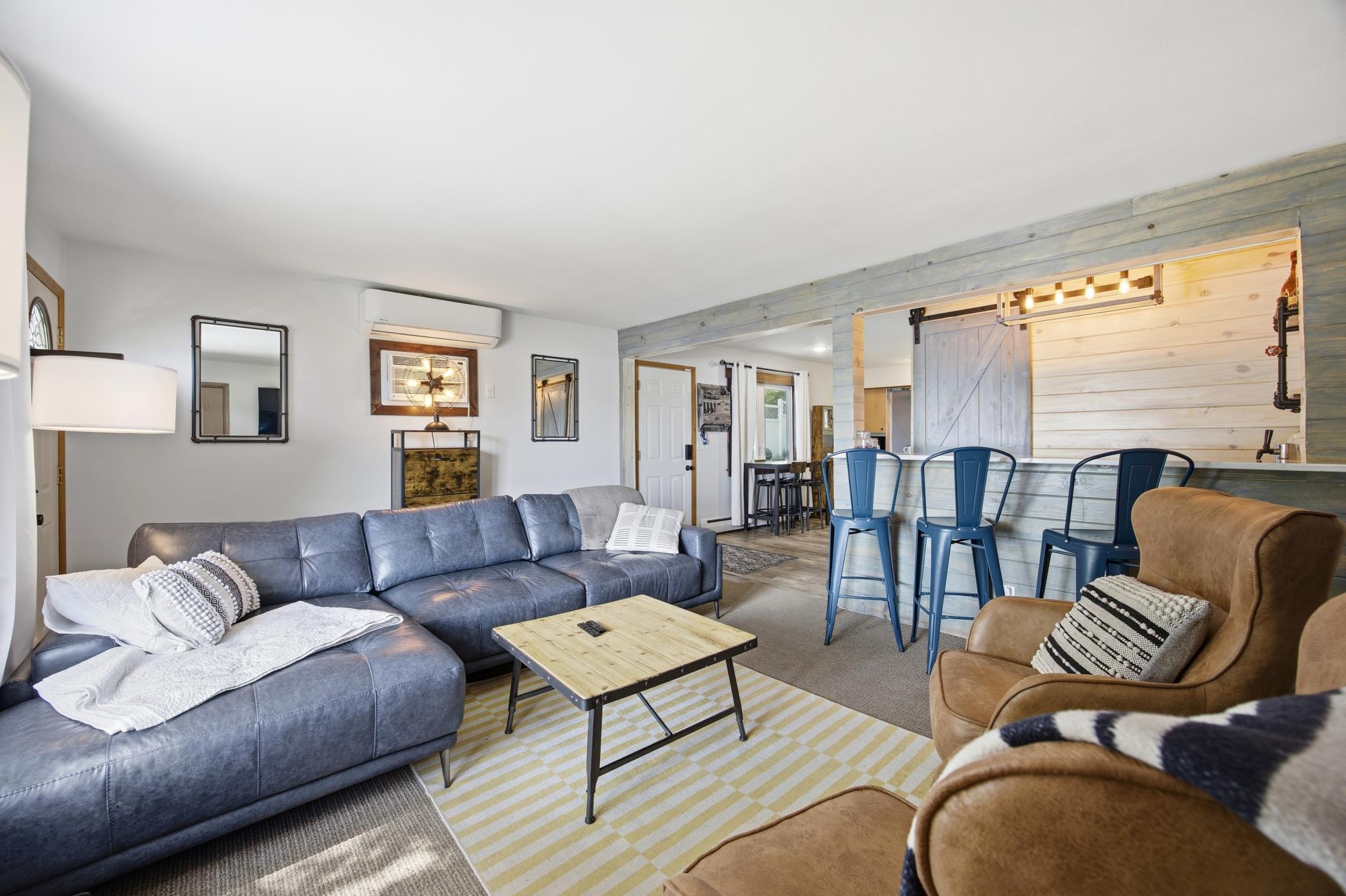 1112 W Lake Drive