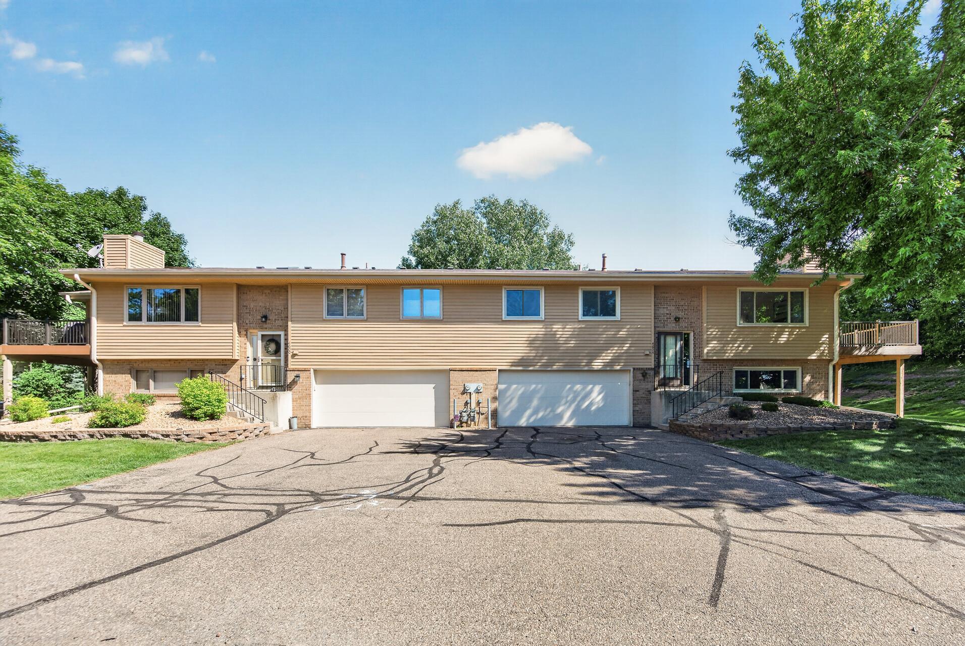 4604 Rosewood Lane N