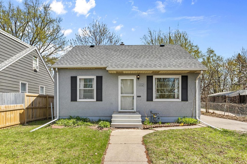 Photo of 1112 Breen Street, Saint Paul, MN 55106 (MLS # 7044844)