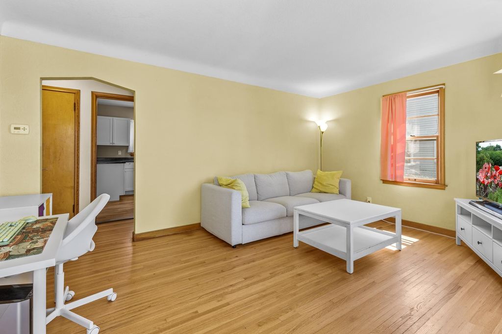 Photo of 1112 Breen Street, Saint Paul, MN 55106 (MLS # 7044844)