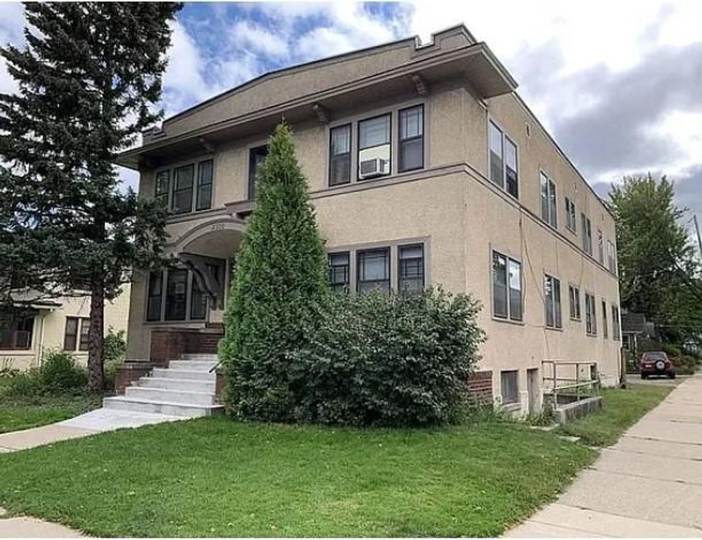 Photo of 2500 Como Avenue SE, Minneapolis, MN 55414 (MLS # 6826434)