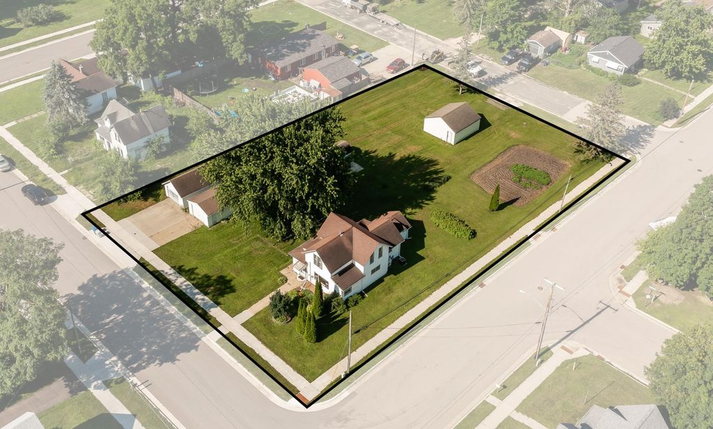 Photo of 107 4th Avenue NE, Dodge Center, MN 55927 (MLS # 7055450)