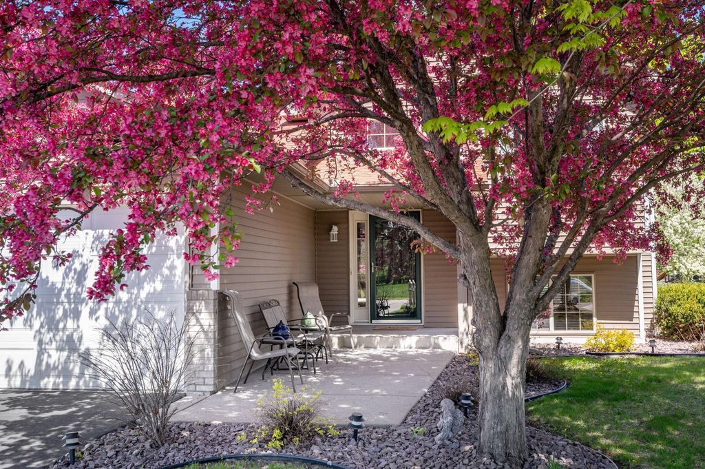 Photo of 7224 Setzler Parkway, Brooklyn Park, MN 55445 (MLS # 7033793)