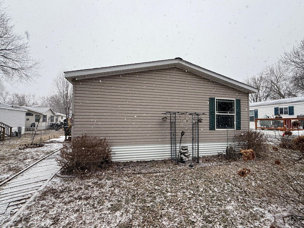 Photo of 8580 Atlantic Avenue Ave, Inver Grove Heights, MN 55077 (MLS # 7036896)