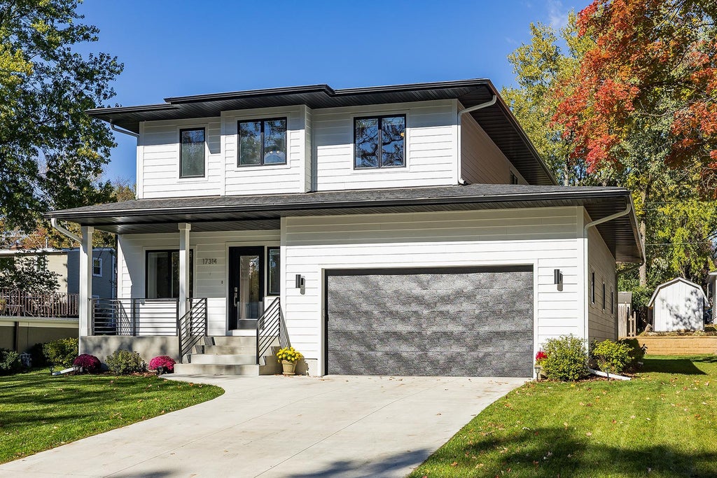 Photo of 17314 Bay Lane, Minnetonka, MN 55391 (MLS # 7135453)