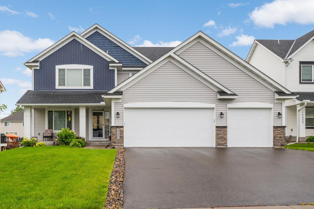 Photo of 15641 Fairchild Way, Apple Valley, MN 55124 (MLS # 7113810)