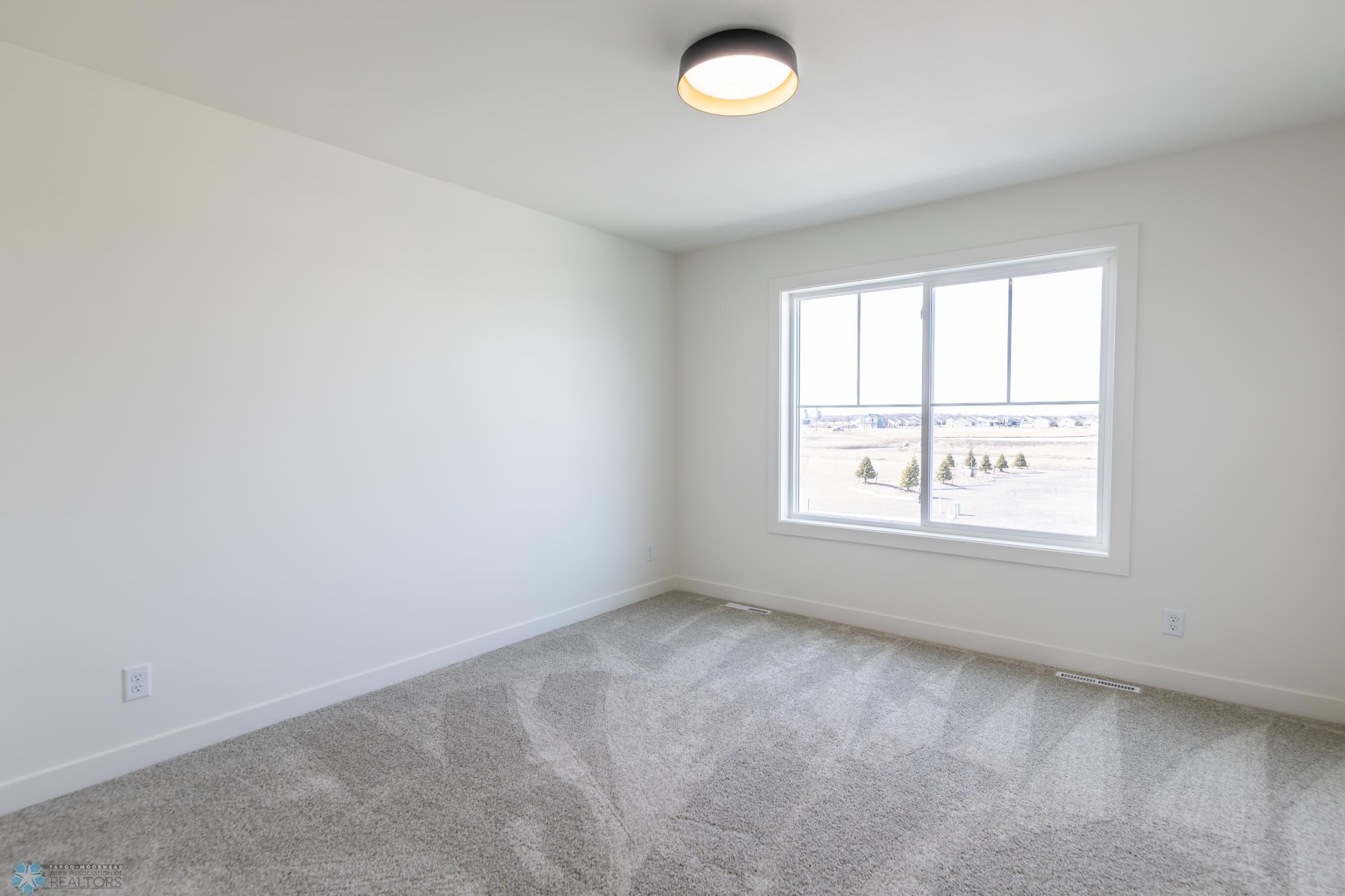 Horace, North Dakota 58047, United States, 5 Bedrooms Bedrooms, ,4 BathroomsBathrooms,Residential,Active,257181