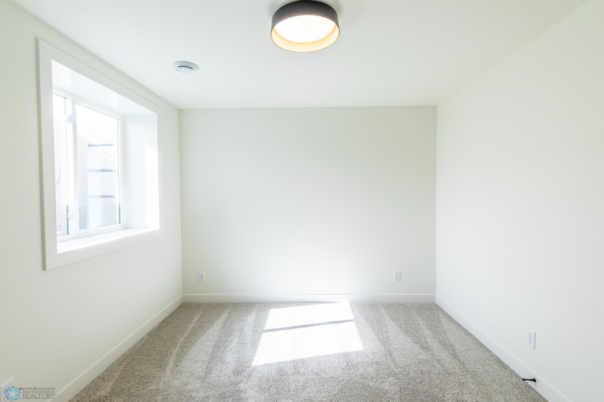 Horace, North Dakota 58047, United States, 5 Bedrooms Bedrooms, ,4 BathroomsBathrooms,Residential,Active,257181