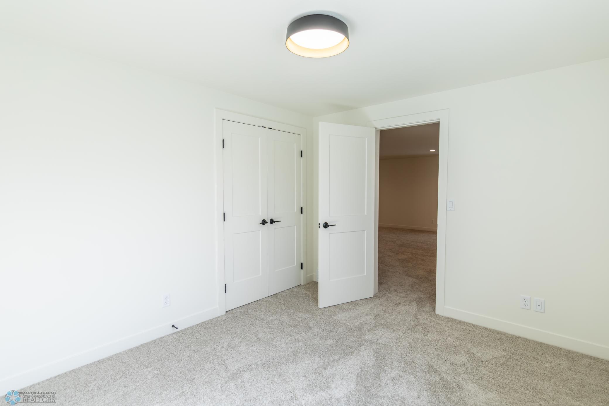 Horace, North Dakota 58047, United States, 5 Bedrooms Bedrooms, ,4 BathroomsBathrooms,Residential,Active,257181