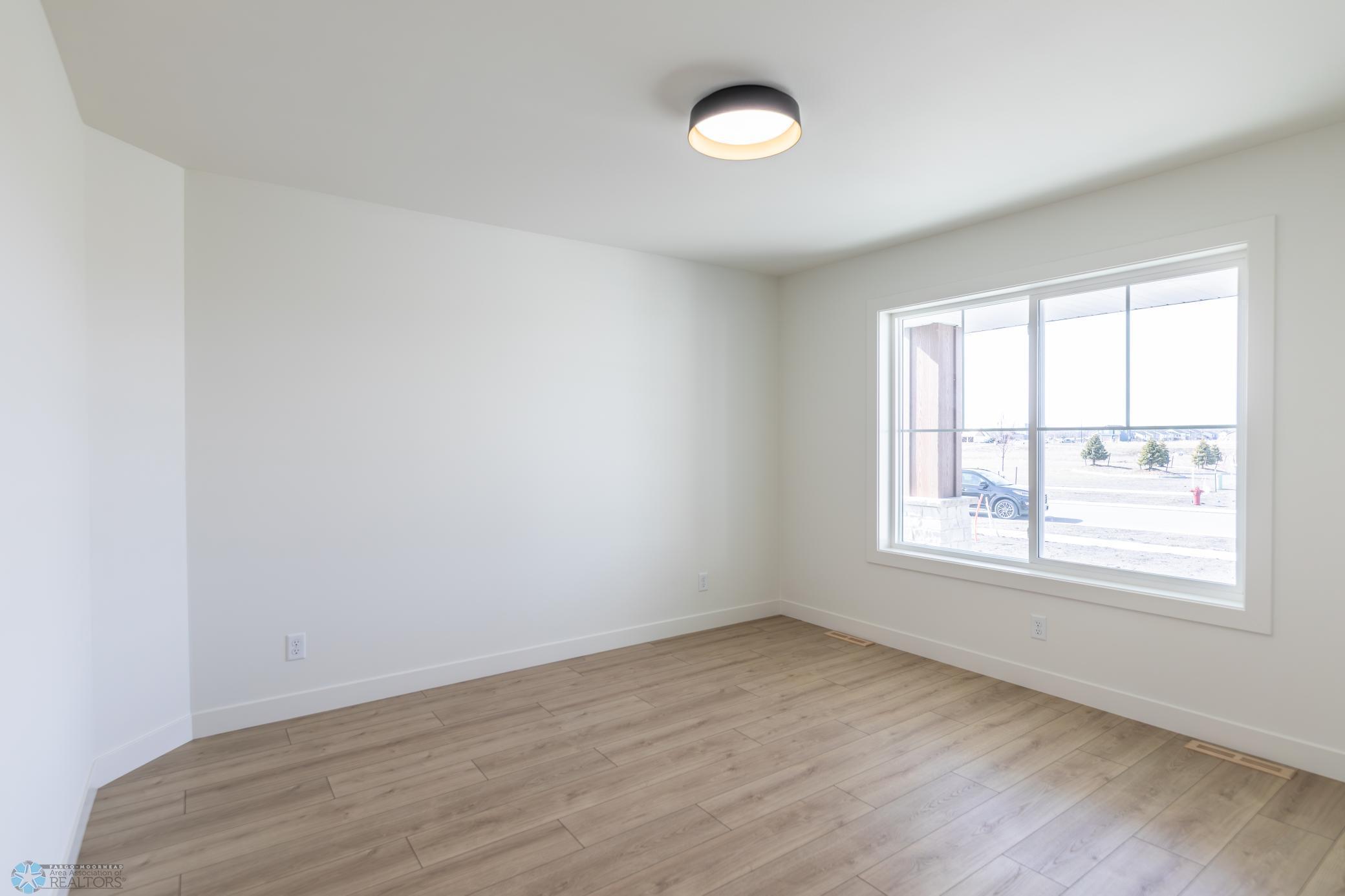 Horace, North Dakota 58047, United States, 5 Bedrooms Bedrooms, ,4 BathroomsBathrooms,Residential,Active,257181