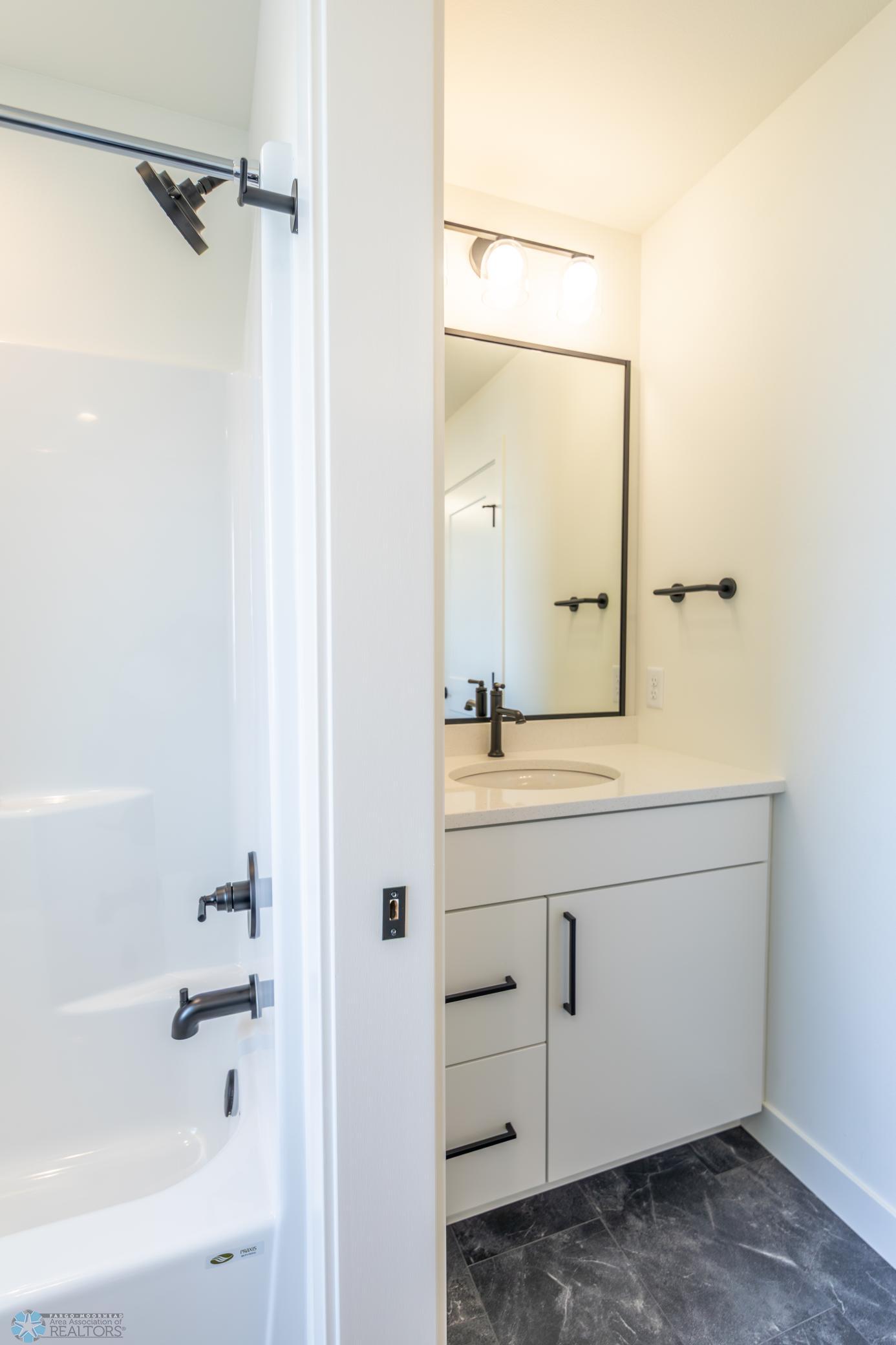 Horace, North Dakota 58047, United States, 5 Bedrooms Bedrooms, ,4 BathroomsBathrooms,Residential,Active,257181