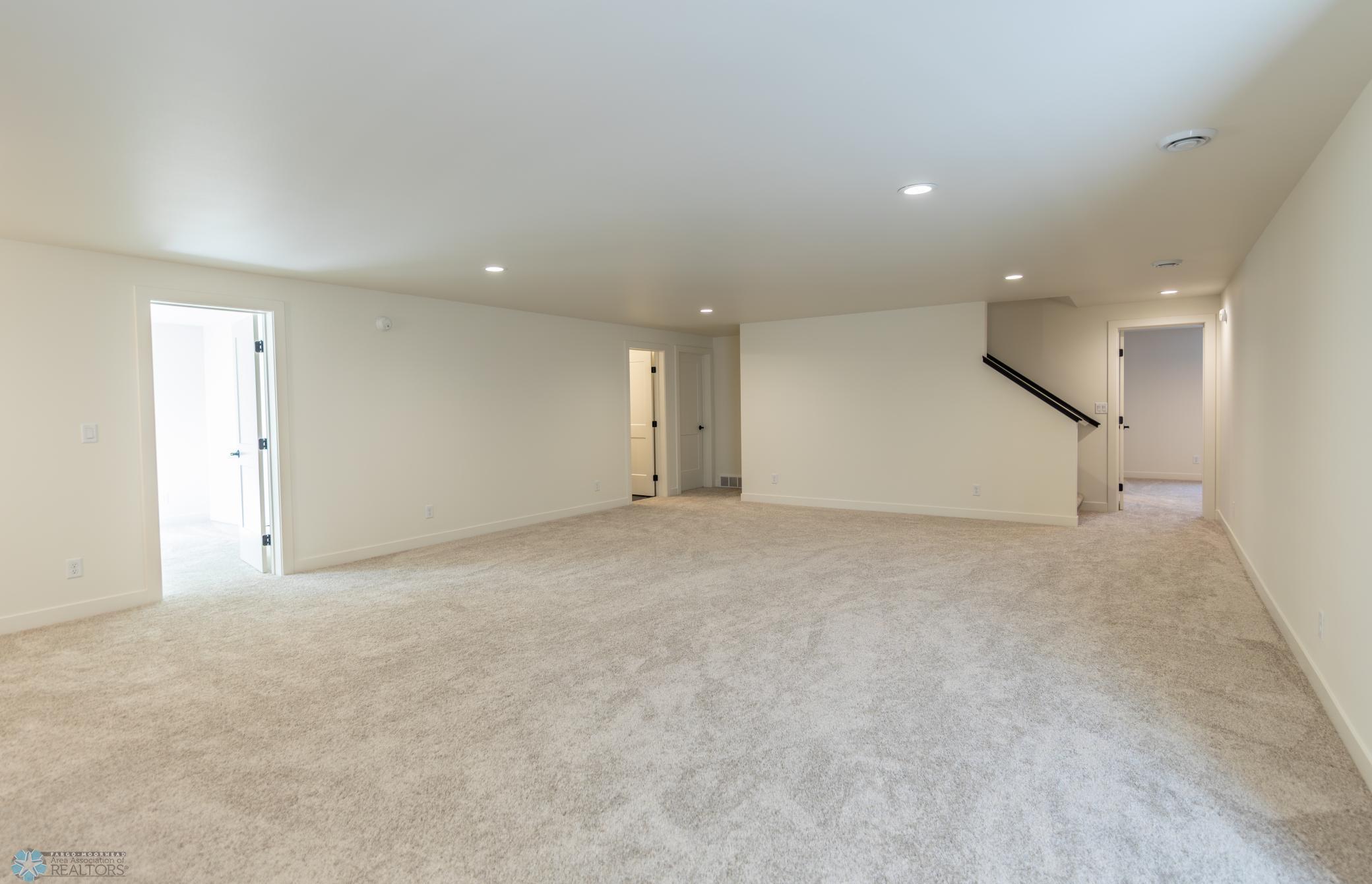 Horace, North Dakota 58047, United States, 5 Bedrooms Bedrooms, ,4 BathroomsBathrooms,Residential,Active,257181