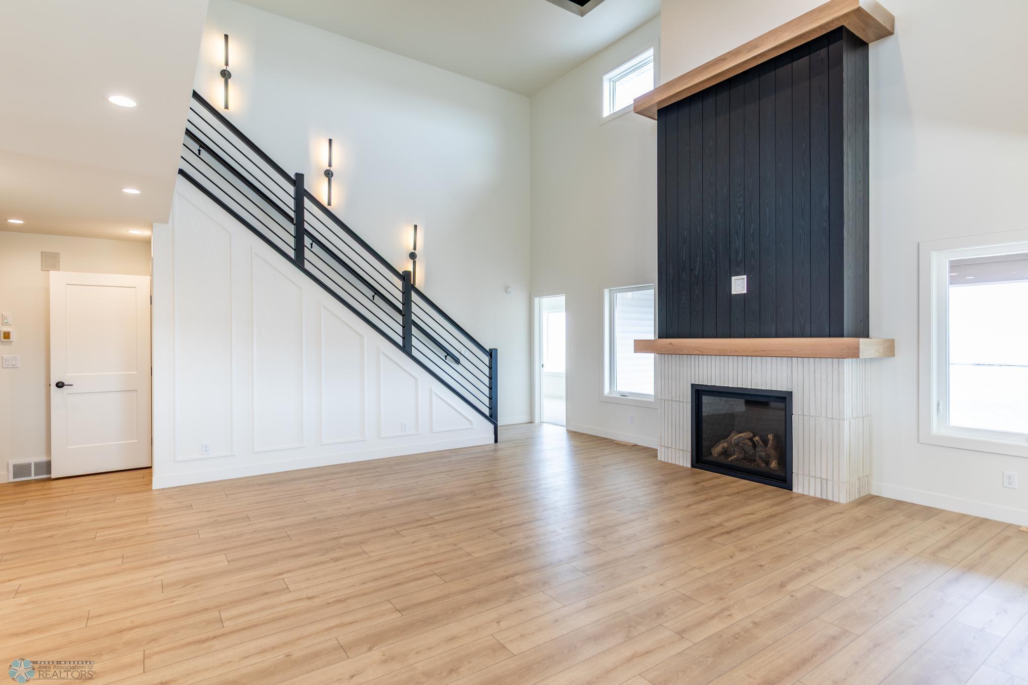 Horace, North Dakota 58047, United States, 5 Bedrooms Bedrooms, ,4 BathroomsBathrooms,Residential,Active,257181