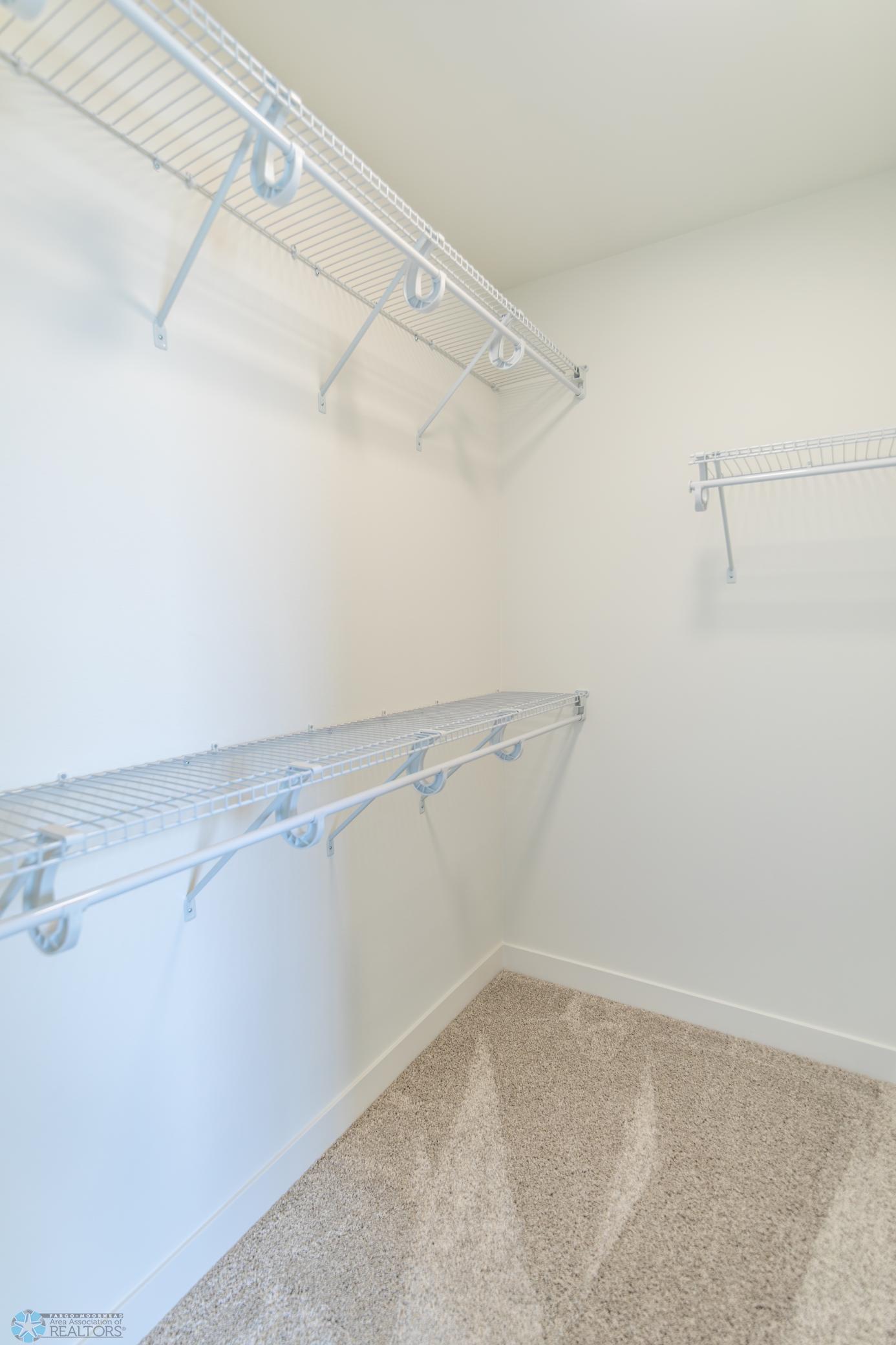 Horace, North Dakota 58047, United States, 5 Bedrooms Bedrooms, ,4 BathroomsBathrooms,Residential,Active,257181