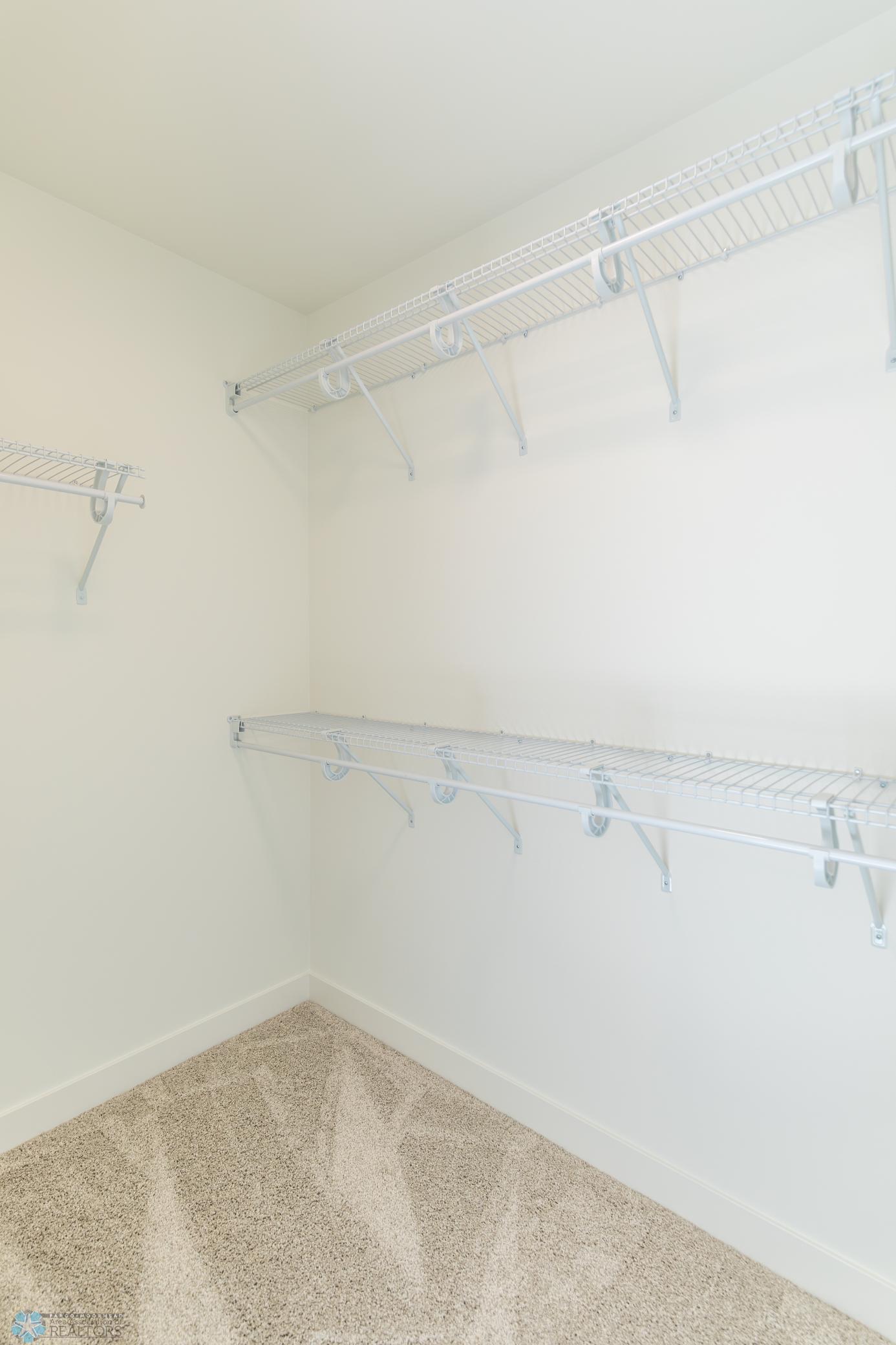 Horace, North Dakota 58047, United States, 5 Bedrooms Bedrooms, ,4 BathroomsBathrooms,Residential,Active,257181