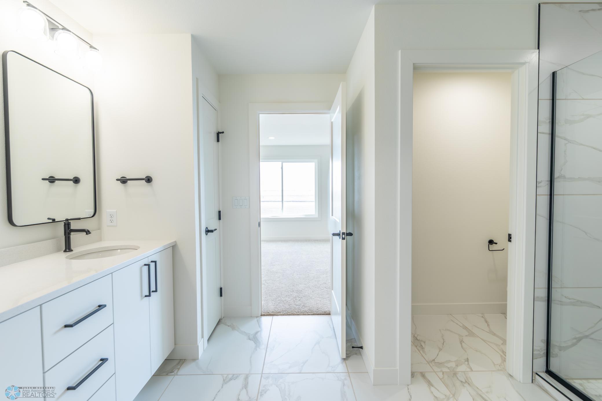 Horace, North Dakota 58047, United States, 5 Bedrooms Bedrooms, ,4 BathroomsBathrooms,Residential,Active,257181