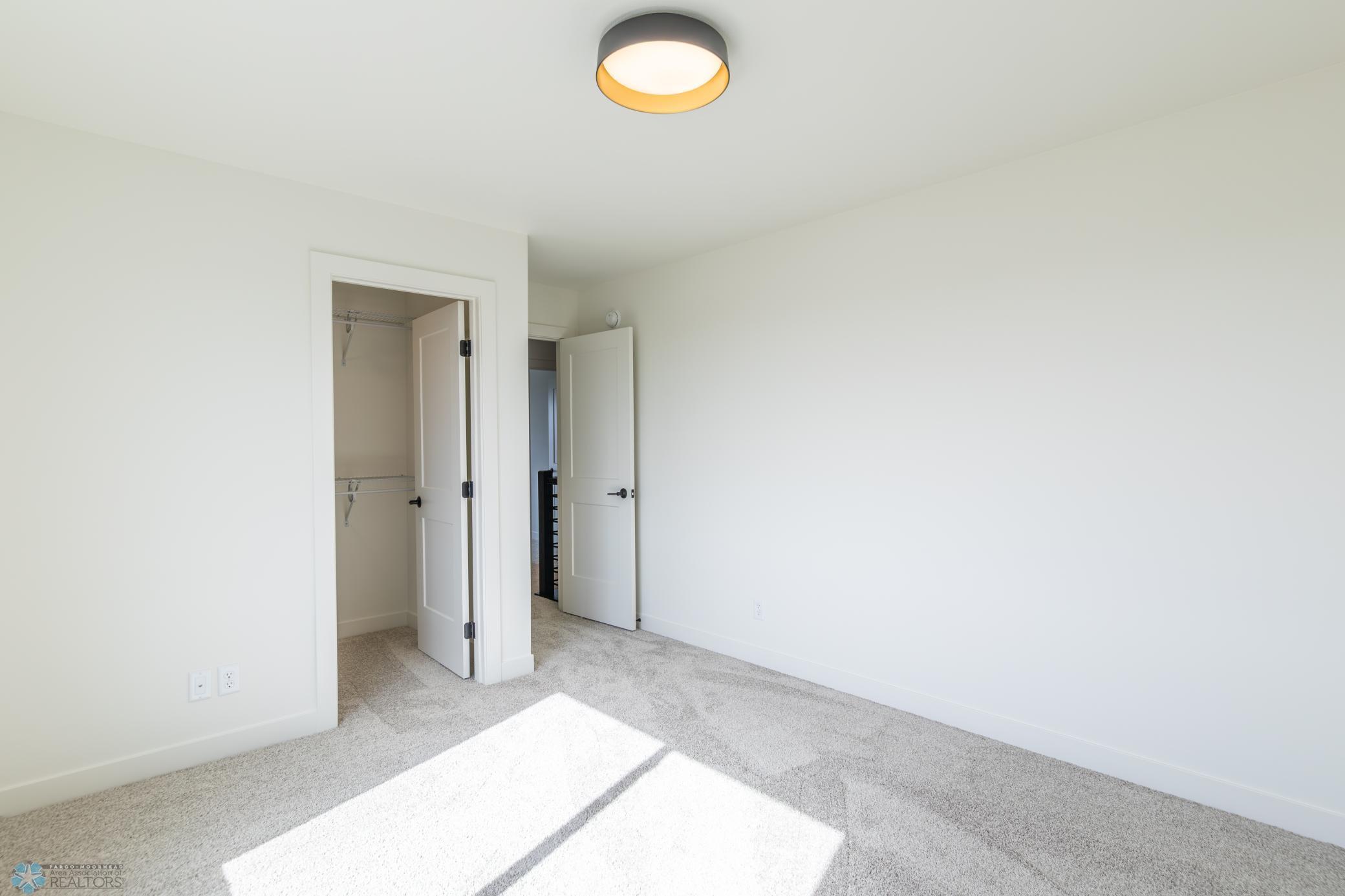 Horace, North Dakota 58047, United States, 5 Bedrooms Bedrooms, ,4 BathroomsBathrooms,Residential,Active,257181