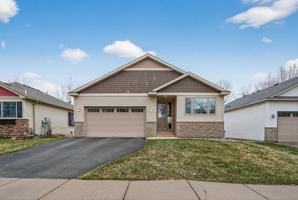 Photo of 1581 Christie Place, Saint Paul, MN 55106 (MLS # 7035367)