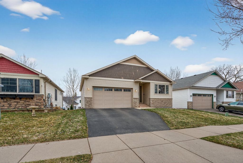 Photo of 1581 Christie Place, Saint Paul, MN 55106 (MLS # 7035367)