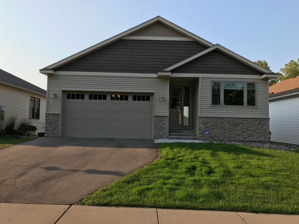 Photo of 1581 Christie Place, Saint Paul, MN 55106 (MLS # 7035367)