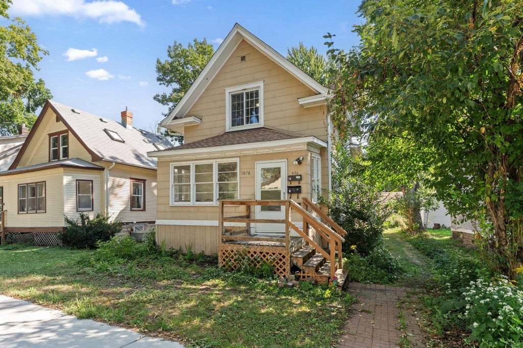 Photo of 1076 25th Avenue SE, Minneapolis, MN 55414 (MLS # 7144995)
