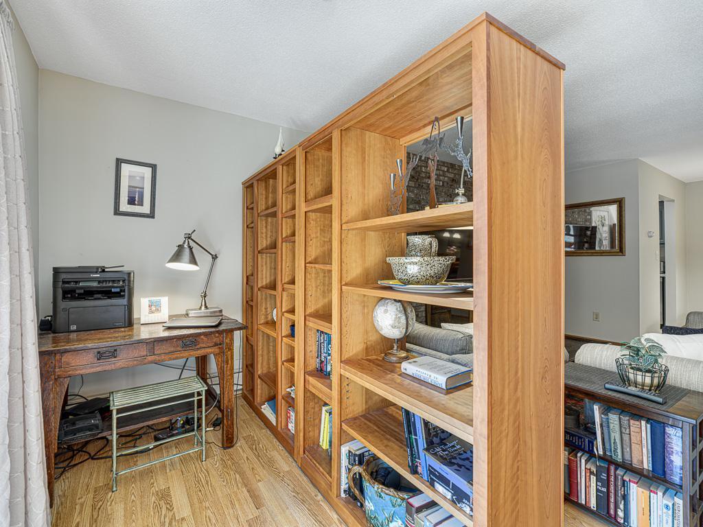 2220 Midland Grove Road 202