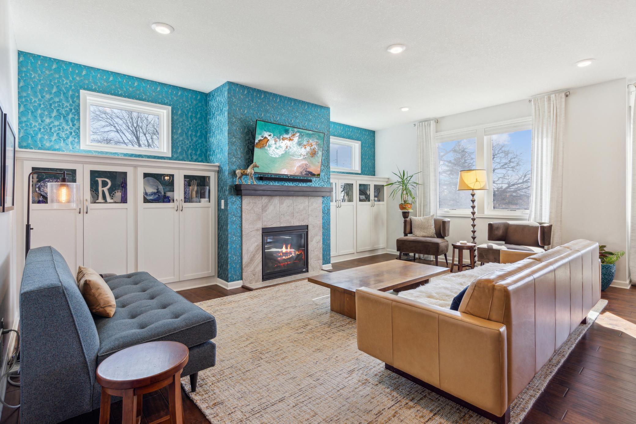 7701 Edgebrook Drive