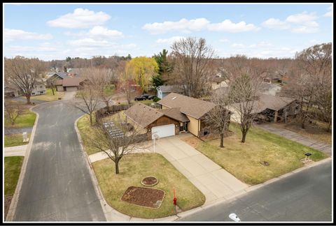 Photo of 4512 102nd Avenue NE, Circle Pines, MN 55014 (MLS # 7044644)