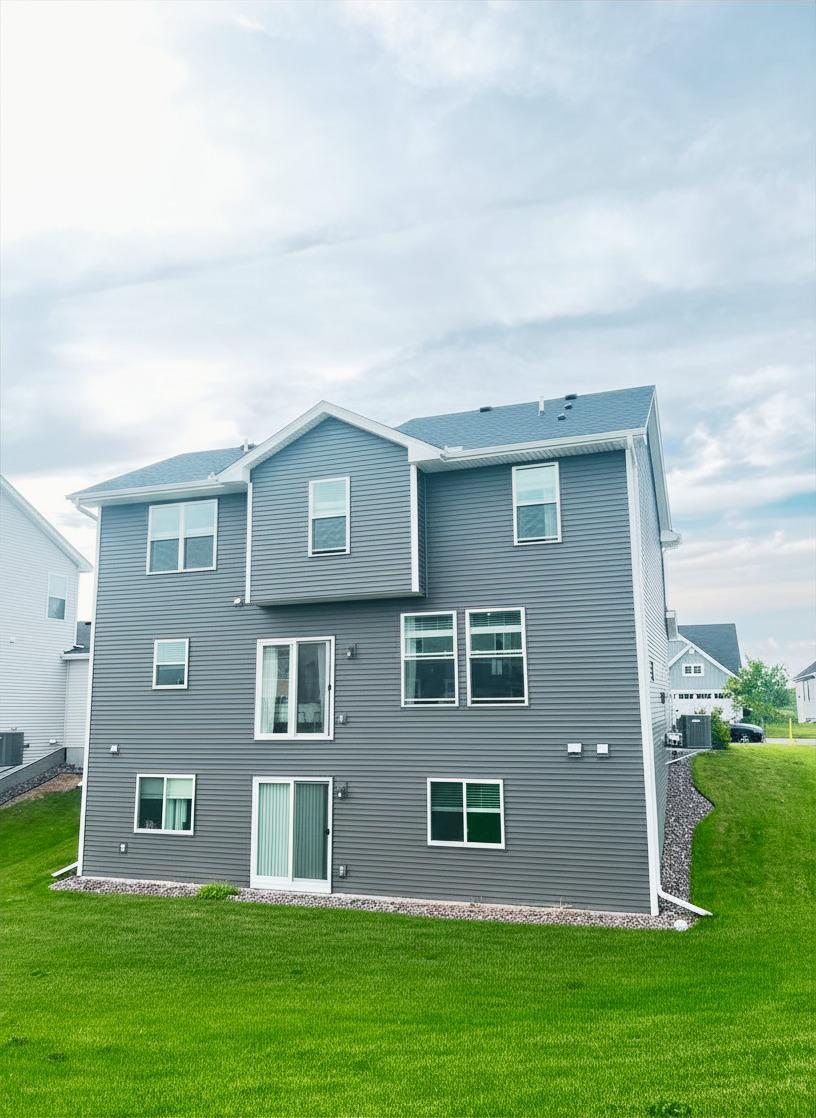 3552 110th Lane NE