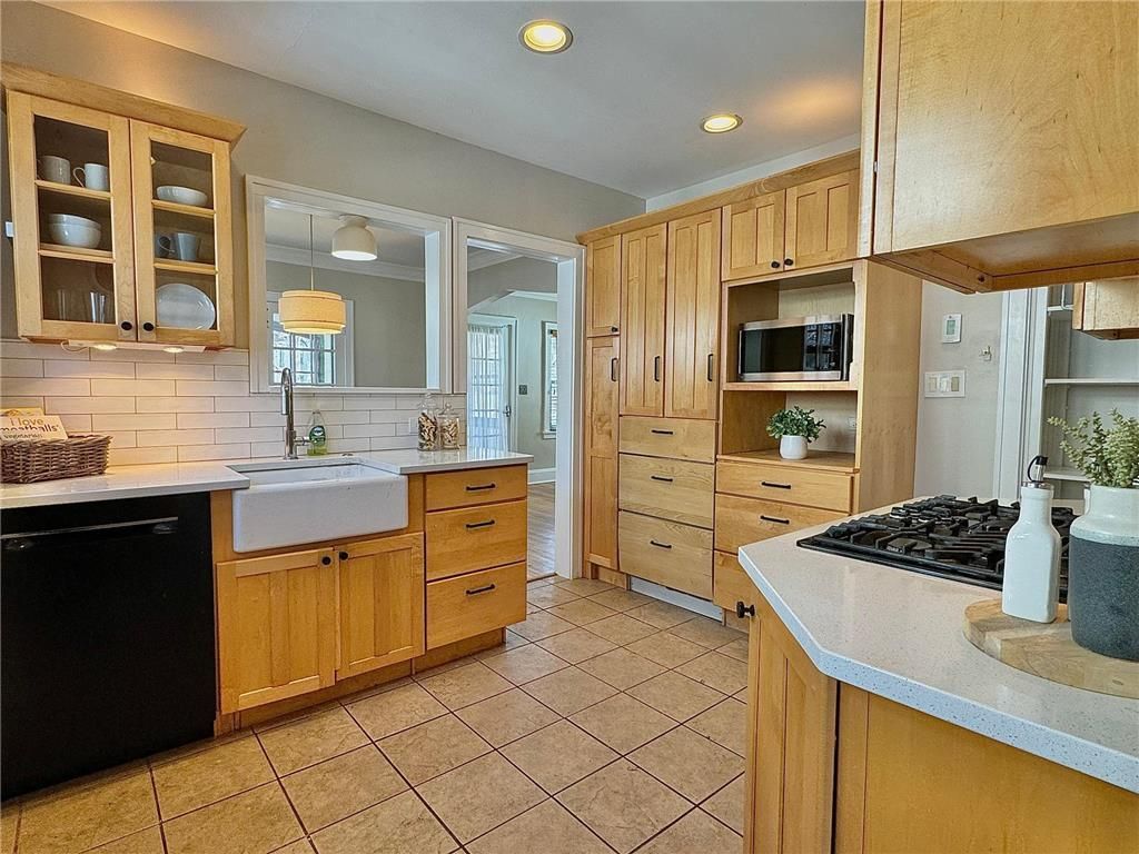 Photo of 4816 Washburn Avenue S, Minneapolis, MN 55410 (MLS # 7055416)