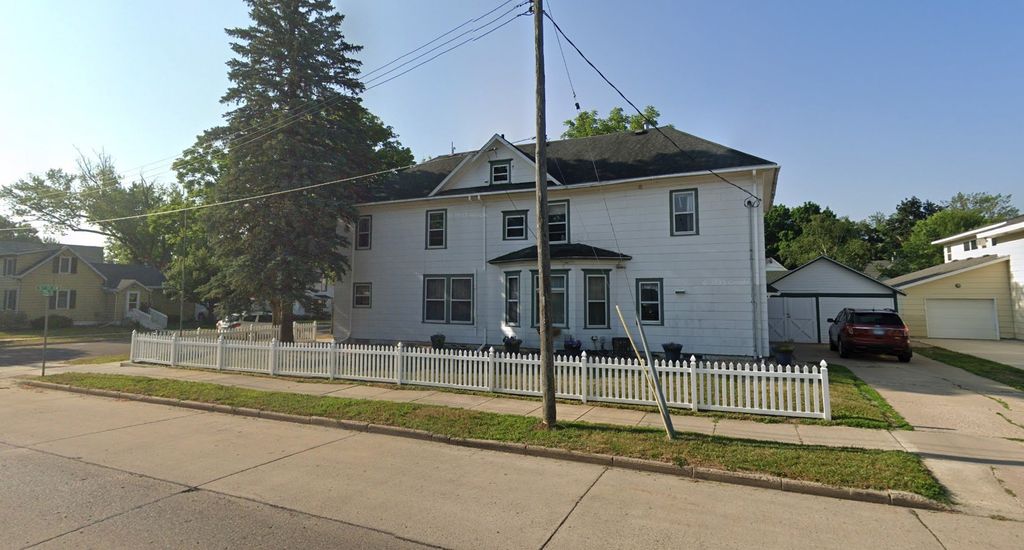 Photo of 200 5th Street SW, Austin, MN 55912 (MLS # 7051972)