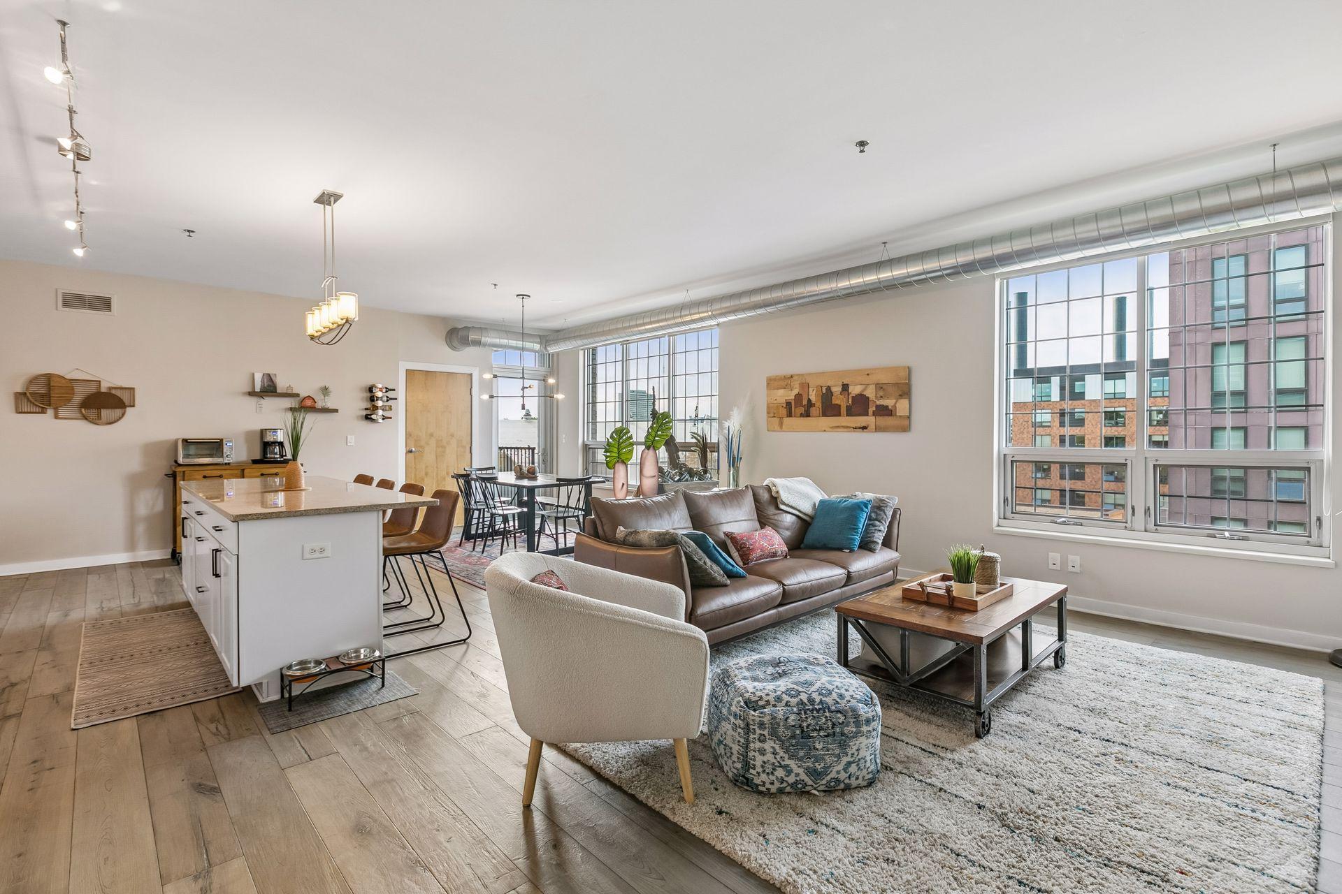 521 2nd Street SE 404