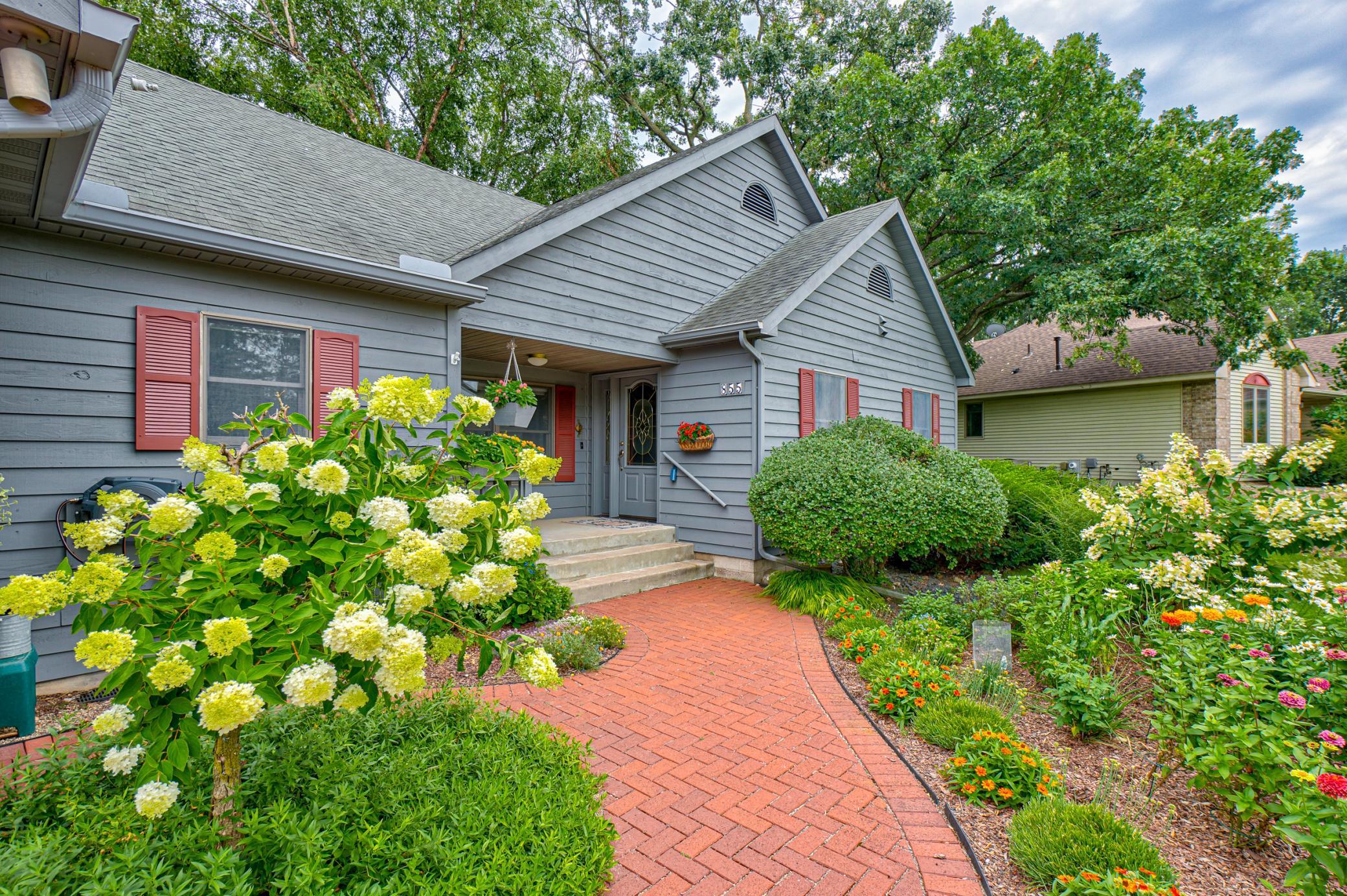 855 Eagle Ridge Lane