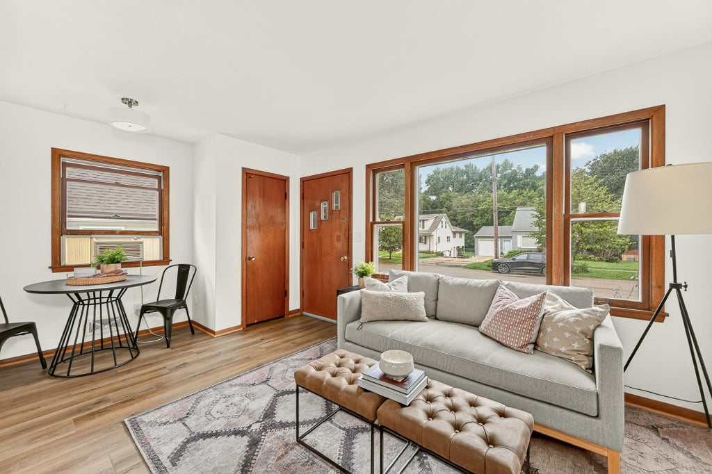 Photo of 1520 5th Street NE, Rochester, MN 55906 (MLS # 7155045)