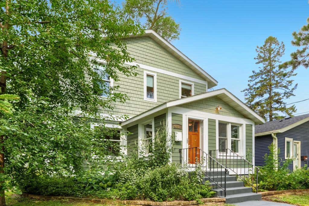 Photo of 4887 Stewart Avenue, White Bear Lake, MN 55110 (MLS # 7122362)