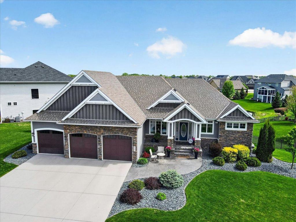 Photo of 10302 Oregon Avenue N, Brooklyn Park, MN 55445 (MLS # 7079632)
