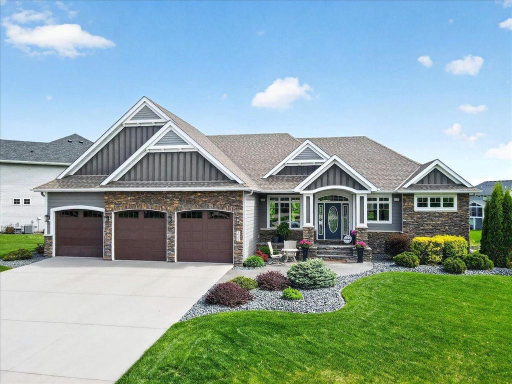 Photo of 10302 Oregon Avenue N, Brooklyn Park, MN 55445 (MLS # 7079632)