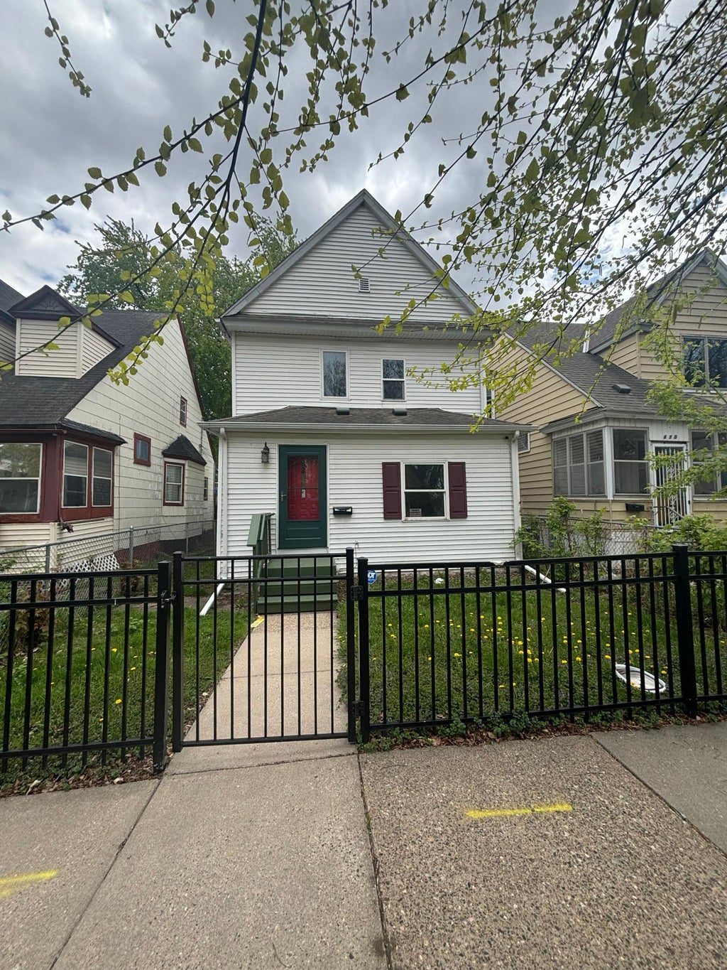 Photo of 466 Edmund Avenue, Saint Paul, MN 55103 (MLS # 7090647)