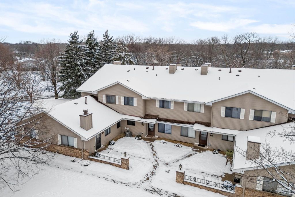 Photo of 7633 Wedgewood Court N, Maple Grove, MN 55311 (MLS # 7018064)