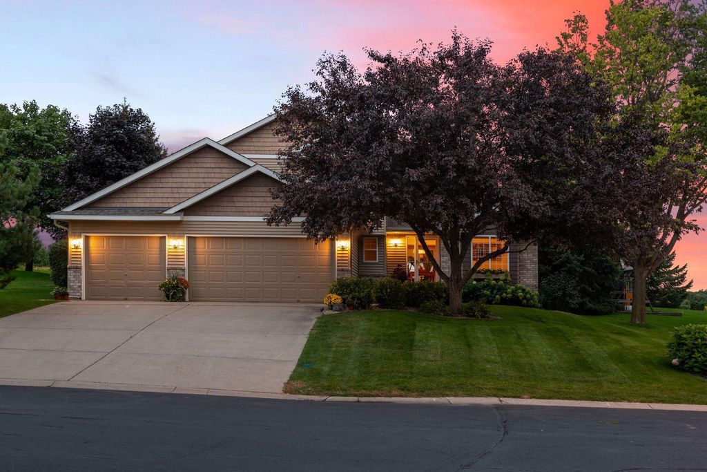 Photo of 1124 Pond Curve, Waconia, MN 55387 (MLS # 7025309)